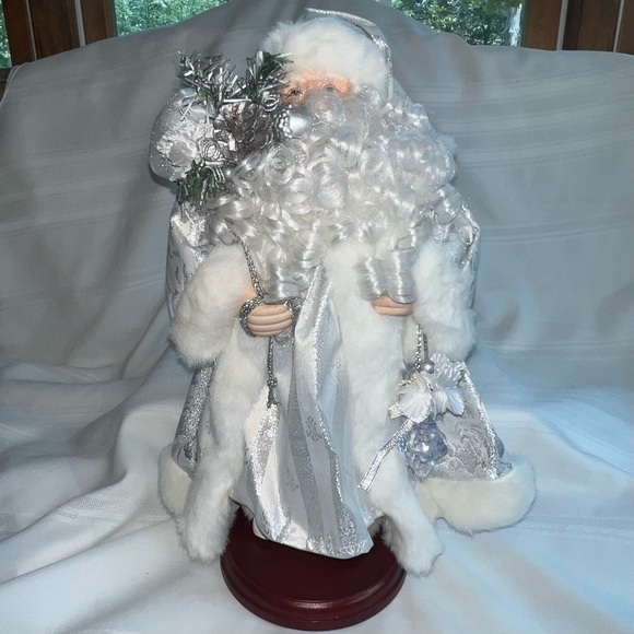 Santa Figurine‎ Father Christmas Winter White EUC - Picture 1 of 11